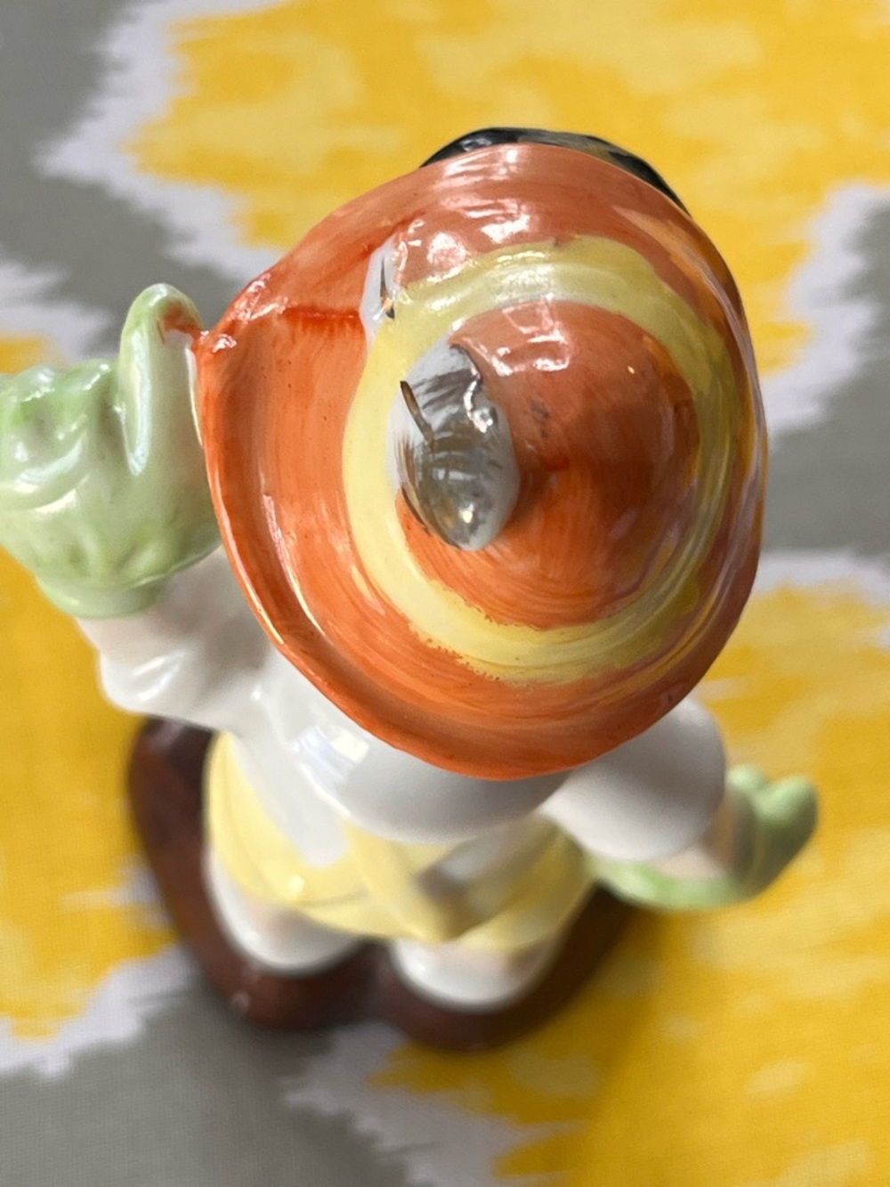 Vintage Disney Hand painted Ceramic Pinocchio Figurine - Picture 7 of 10